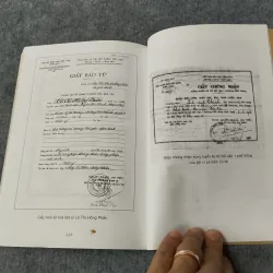 LIỆT SĨ - LUẬT SƯ LÊ ĐÌNH CHI VÀ GIA ĐÌNH 700922