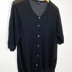 Áo Mongtoghi Nhật Nhà Uniqlo , chất mềm mát Size M L
 445309