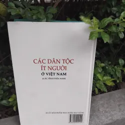 Các dân tộc ít người ở Việt Nam ( các tỉnh phía Nam )  1001906
