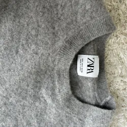 Áo lên xám Zara size XS chính hãng 937266