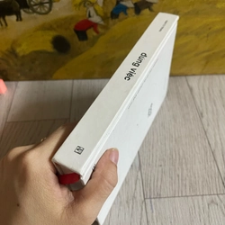 Đúng việc bìa cứng  333353