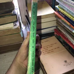 Sách dạy cắm hoa Nhật Bản 973107