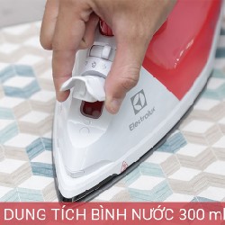 Bàn ủi hơi nước Electrolux Esi5113 59529