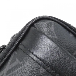 Túi đeo vai Louis Vuitton Monogram Eclipse Alpha Wearable Wallet M82542 611901