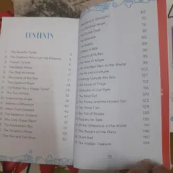 4 cuốn sách học từ vựng tiếng Anh. Little stories theo chủ đề 604445