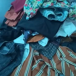 Váy 30k,rum 30k còn lại 10k 722511