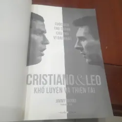 CRISTIANO & LEO, Khổ luyện và Thiên tài - Cuộc đua thành cầu thủ vĩ đại nhất 753744
