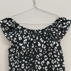 Áo kiểu nữ, dài 45cm, size S.M, độ mới cao 1021162