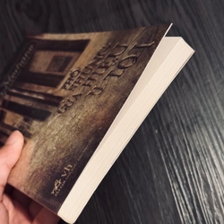 Phố những xửa hiệu u tối 527486