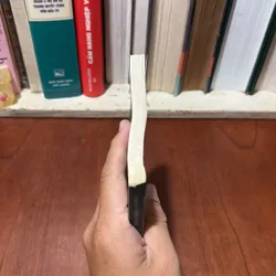 II Văn Học Nước Ngoài: Người Đàn Bà Đáng Sợ - Những Vụ Án Nổi Tiếng Của Thế Giới - 2004 727072