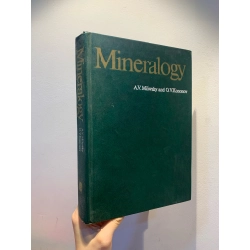 Mineralogy - A. V. Milovsky and O. V. Kononov 283992