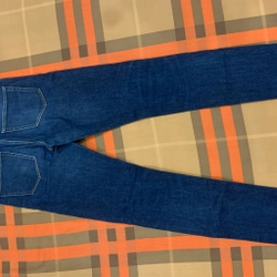 Quần jean Uniqlo size 31 hàng chính hãng 323642