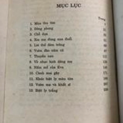Sách Người đàn bà trong thu tím chính hãng 305375