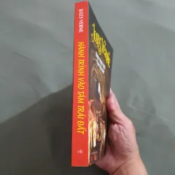 HÀNH TRÌNH VÀO TÂM TRÁI ĐẤT - Jules Verne 785987