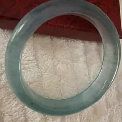 Vòng tay đá màu xanh băng 591301