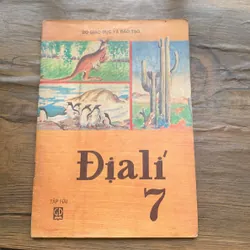 Địa lí 7, tập 2, in năm 1999