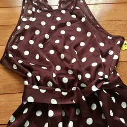 Newtag Đầm chấm bi cổ yếm tà xéo, dây lưng rời size M 713005