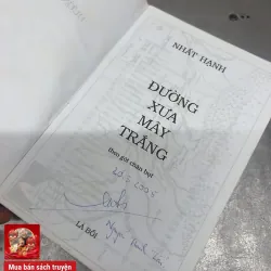 Đường xưa mây trắng" của tác giả Thích Nhất Hạnh 1022891