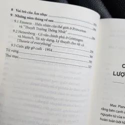 Einstein và Heisenberg - Những người đặt nền tảng cho vật lý hiện đại | Konrad Kleinknecht 930007