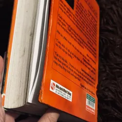 Tiếng chim hót trong bụi mận gai 1004680