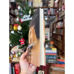 Venus and Aphrodite - A biography of Desire 722935