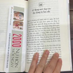 2000 nụ hôn mỗi ngày - sự dịu dàng của cha mẹ dành cho con - làm cha mẹ nổi tiếng hay 1040511