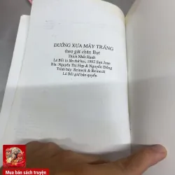 Đường xưa mây trắng" của tác giả Thích Nhất Hạnh 1022891