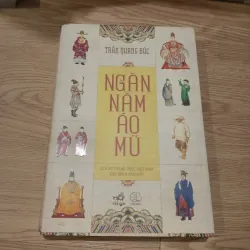 Ngàn năm áo mũ - Trần Quang Đức