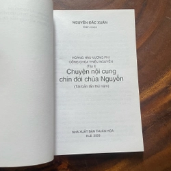 2 Cuốn: Chuyện Nội Cung Chín Đời Chúa & Chuyện Nội Cung Các Vua - Nguyễn Đắc Xuân 431110