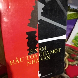 5 năm hầu toà của một nhà văn