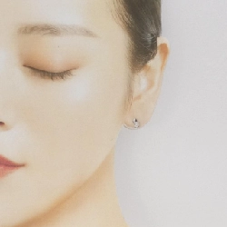 K18WG Bông tai kim cương hình trái tim 0.10CT - Hàng hiệu chính hãng 872819