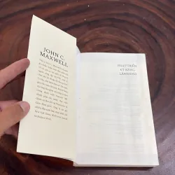 II Sách Kỹ Năng: Phát Triển Kỹ Năng Lãnh Đạo - JOHN C. MAXWELL - 2023 1010453