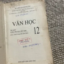 Sách giáo khoa 9x- văn học 12 1041098
