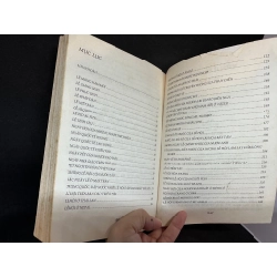 Những lễ hội nổi tiếng - Hoàng Nghĩa, 2006, mới 80% (ố vàng) SBM0812 450626