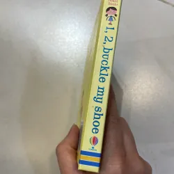 NGOẠI VĂN tiếng anh trẻ em: usborne baby board books - 1,2 buckle my shoe  1027591