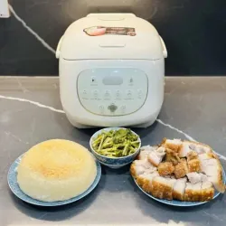 UNIE URC815 – Nồi cơm điện lòng gốm chính hãng, bền bỉ 723271