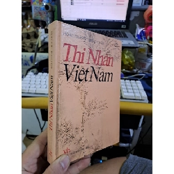 (TẶNG BOOKMARK) Thi nhân Việt Nam bìa cứng mới 80% ố 2006 Văn học Việt Nam RBK1709