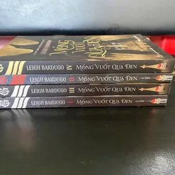 Móng vuốt quạ đen  571173