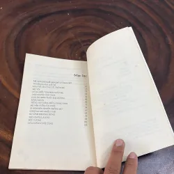 II Văn Học: Tình Thân - Thái Nguyễn Bạch Liên - 2004 1010416