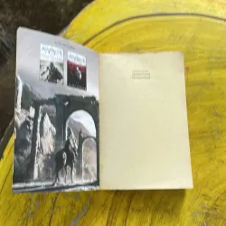 COMBO ASSASSIN’S CREED : the secret crusade & revelations- OLIVER BOWDEN 937401