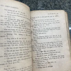 Giã từ vũ khí E. Hemingway XB 1-1975 787244
