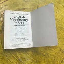 ENGLISH VOCABULARY IN USE- MICHAEL MCCARTHY & FELICITY O’DELL 697817