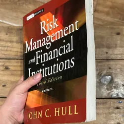Risk Management and Financial Institutions - John C. Hull 748455