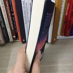 Một Nửa Làm Đầy Thế Giới 707571