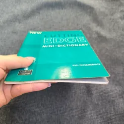 New Cutting Edge Mini Dictionary - Pre-Intermediate Level 592514