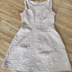 Đầm chữ A màu be size L