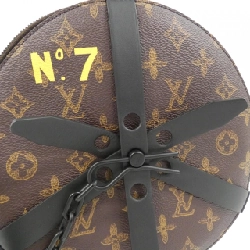 Túi xách vai Louis Vuitton Monogram (N°7) Wheel Box M59706 609863