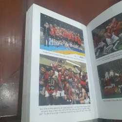 Jim White - MANCHESTER UNITED, thiên sử về Quỷ Đỏ 570076