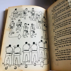 📚 SÁCH VỀ KARATE  🥋 542428