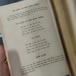 [MIỄN PHÍ BỌC SÁCH] [XƯA] Thơ Ca Hồ Chủ Tịch (1974) - Hồ Chí Minh 928601